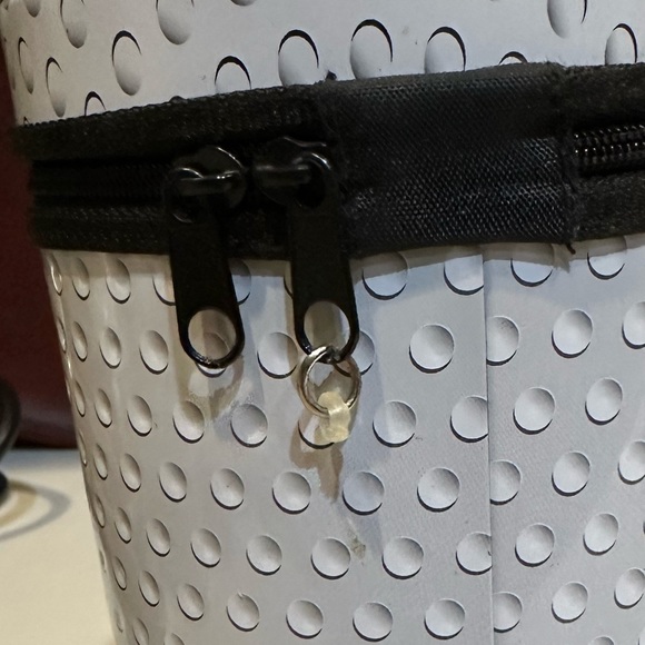 VTG 2004 SNICKERS ZIPPER LID GOLF TIN DECOR STORAGE 6.25”x4” WHITE BROWN ORANGE - Picture 8 of 12